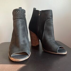 Lucky Brand Lakmeh Leather Peep Toe Heeled Booties